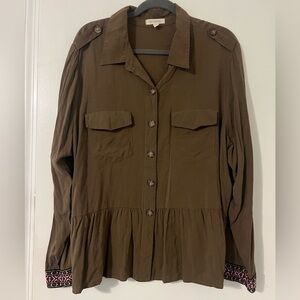 Loralette Olive Green Blouse with embroidered sleeve detail size 1X (M108)
